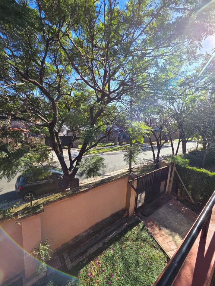 VENTA APTO CREDITO CASA CINCO AMBIENTES COCHERA PATIO SAN MIGUEL BARRIO EL TATO