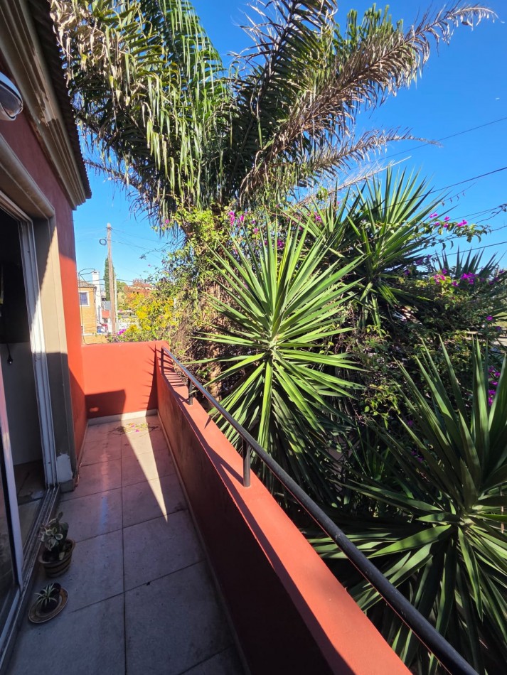 VENTA APTO CREDITO CASA CINCO AMBIENTES COCHERA PATIO SAN MIGUEL BARRIO EL TATO