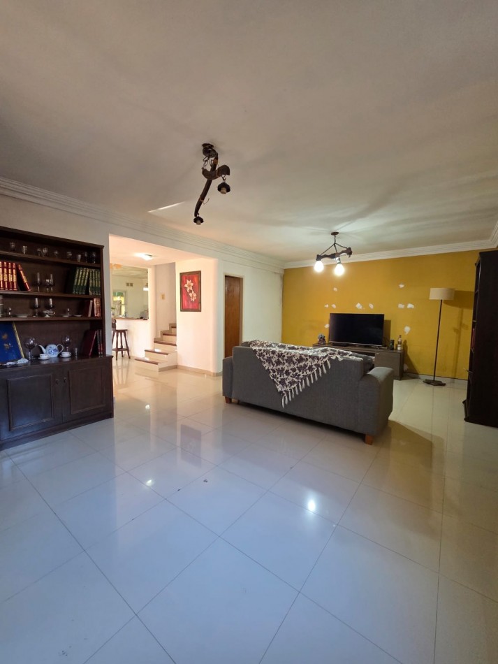 VENTA APTO CREDITO CASA CINCO AMBIENTES COCHERA PATIO SAN MIGUEL BARRIO EL TATO