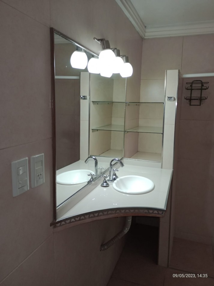 ALQUILER CASA CUATRO AMBIENTES CON PARQUE COCHERA PILETA LOS POLVORINES