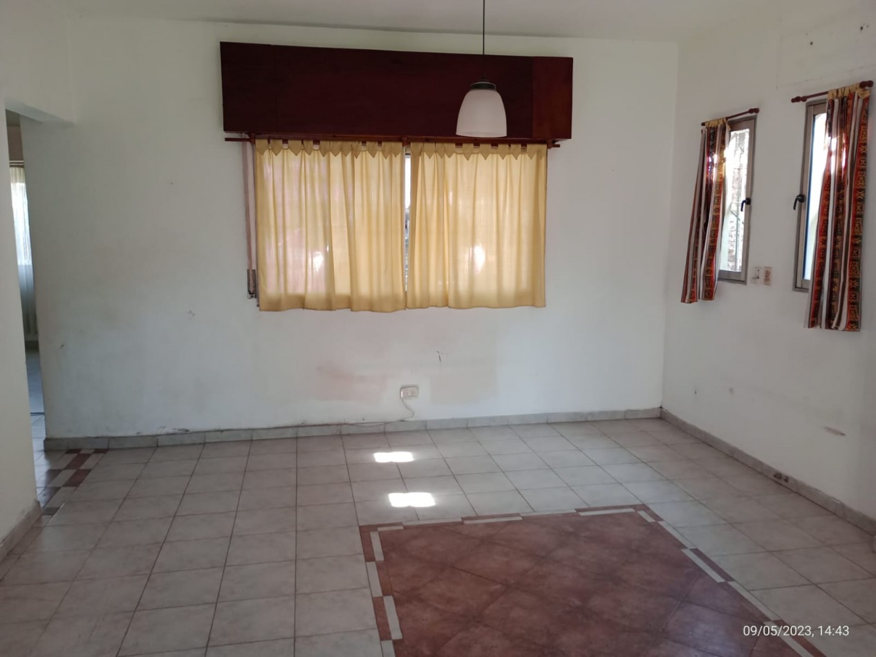ALQUILER CASA CUATRO AMBIENTES CON PARQUE COCHERA PILETA LOS POLVORINES