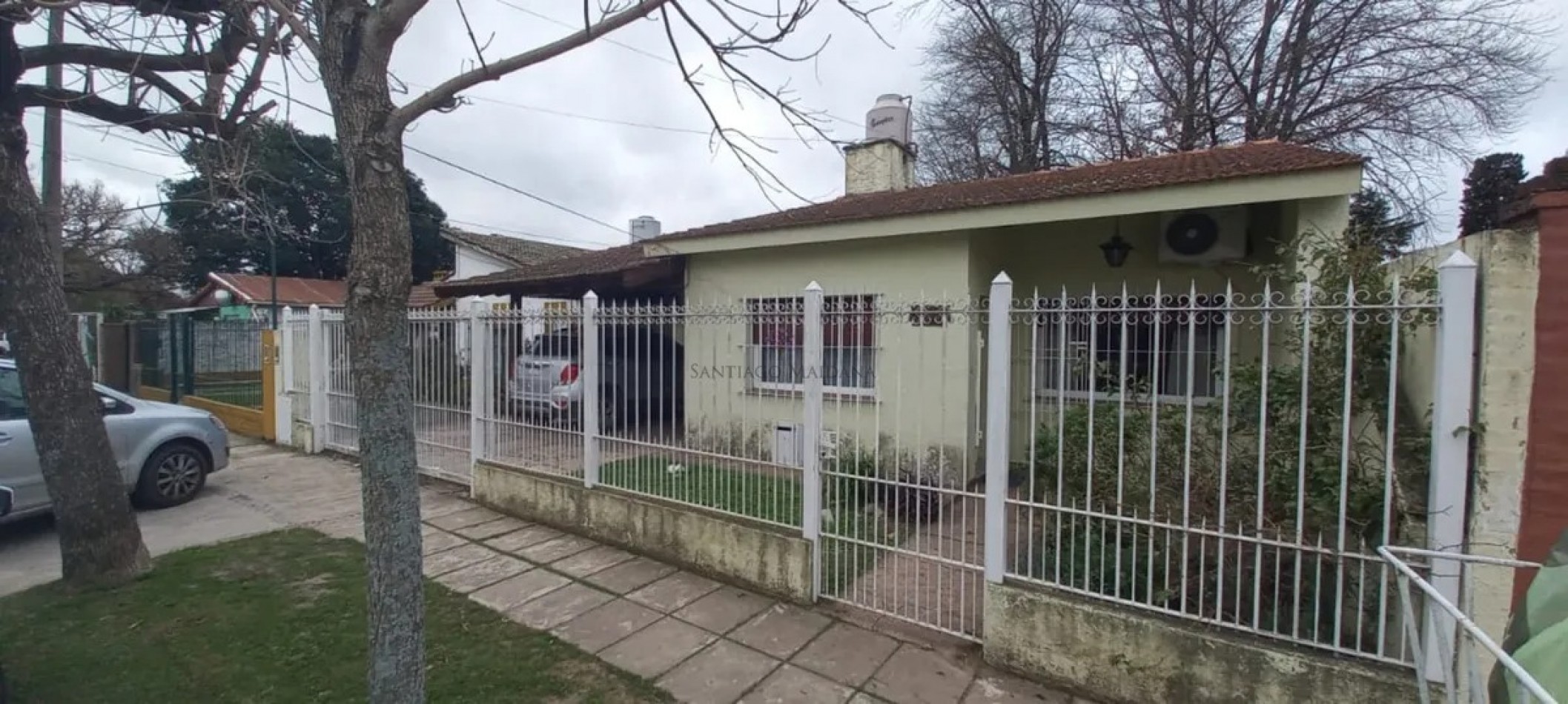 ALQUILER CASA CUATRO AMBIENTES CON PARQUE COCHERA PILETA LOS POLVORINES
