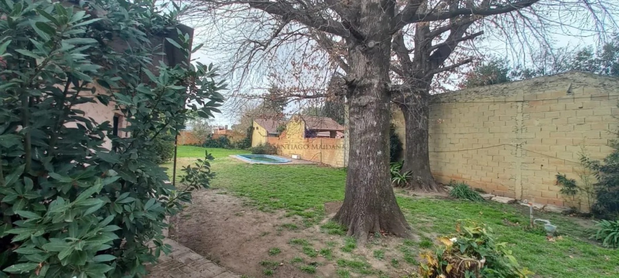 ALQUILER CASA CUATRO AMBIENTES CON PARQUE COCHERA PILETA LOS POLVORINES