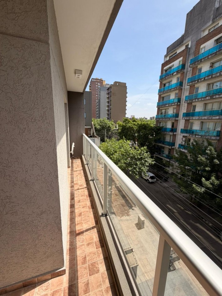VENTA MONOAMBIENTE CON BALCON SAN MIGUEL CENTRO 