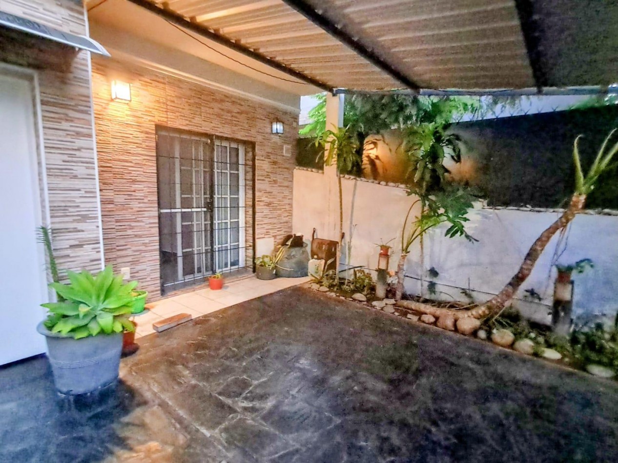 VENTA APTO CREDITO CASA CUATRO AMBIENTES PATIO COCHERA SAN MIGUEL