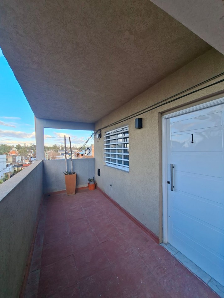 ALQUILER DUPLEX TRES AMBIENTES LOS POLVORINES 