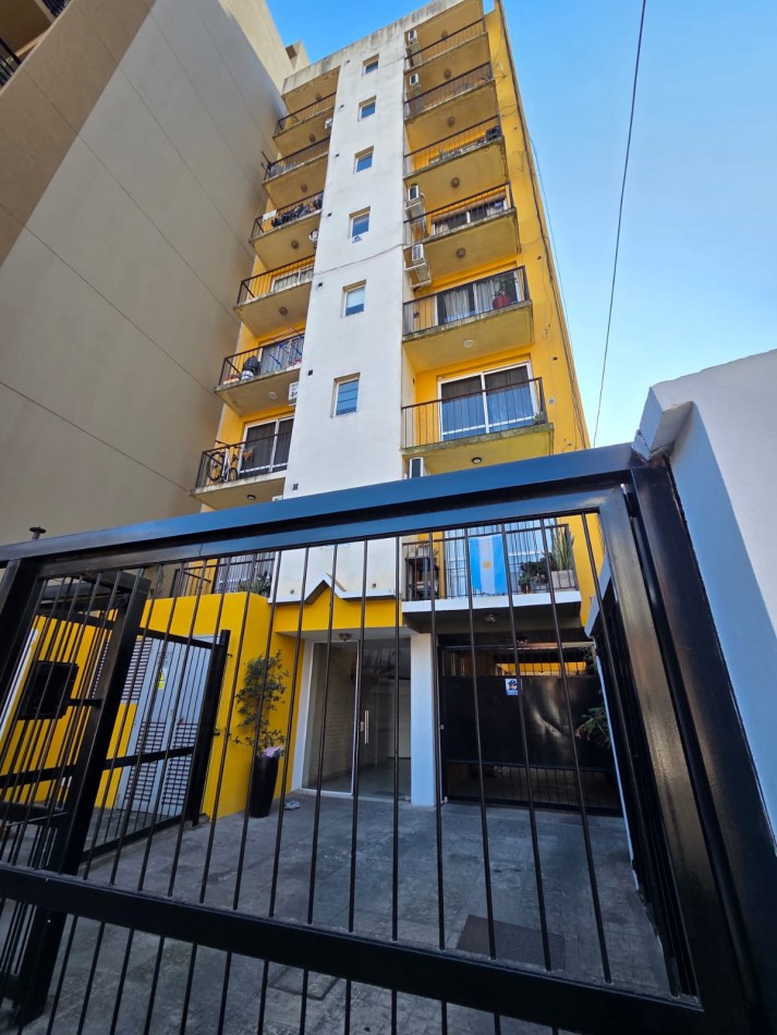 VENTA MONOAMBIENTE AMPLIO BALCON SAN MIGUEL CENTRO