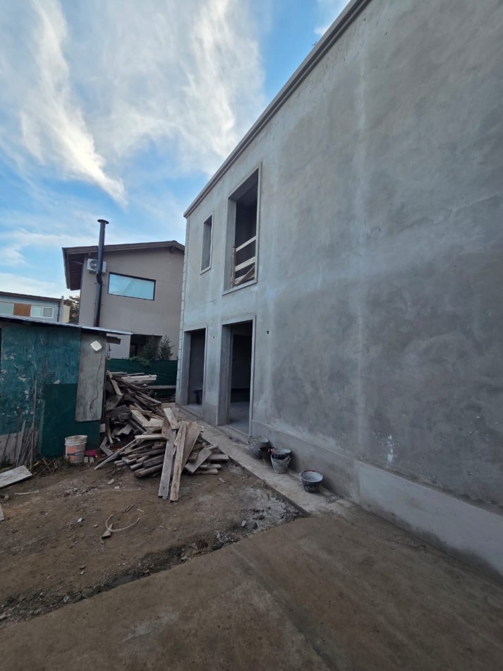 VENTA CASA CATEGORIA A ESTRENAR BARRIO MAGNA BARRIO CERRADO