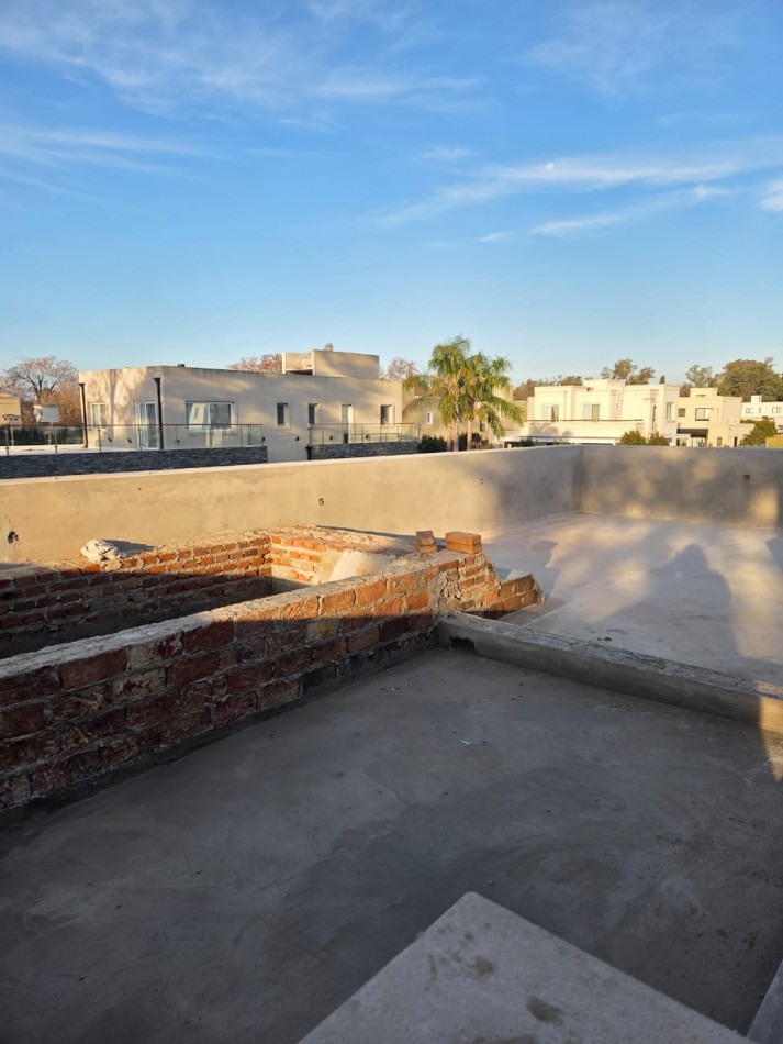 VENTA CASA CATEGORIA A ESTRENAR BARRIO MAGNA BARRIO CERRADO