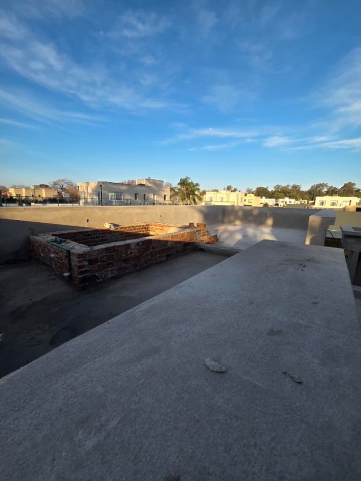 VENTA CASA CATEGORIA A ESTRENAR BARRIO MAGNA BARRIO CERRADO