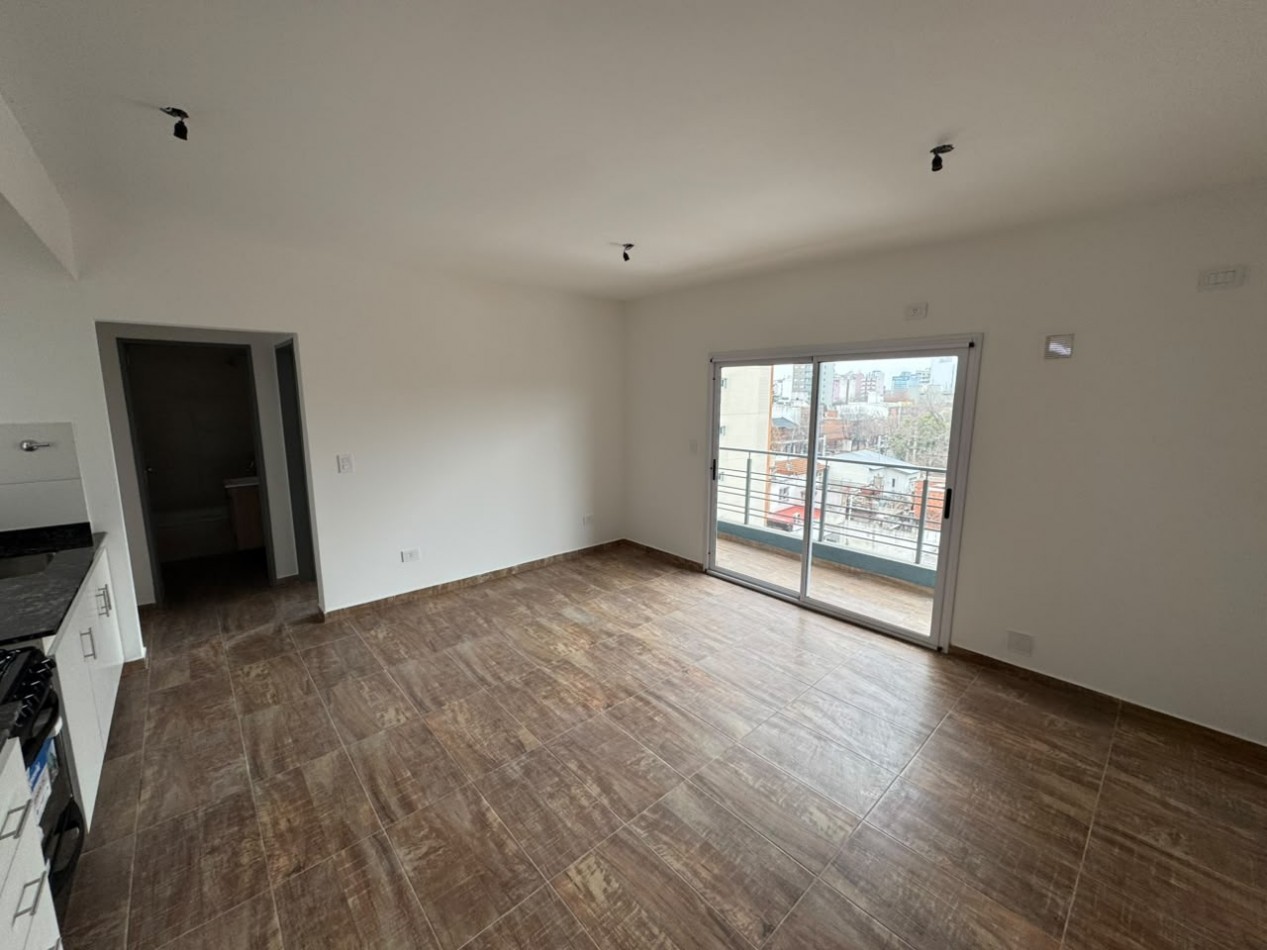 VENTA DOS AMBIENTES CON BALCON SAN MIGUEL