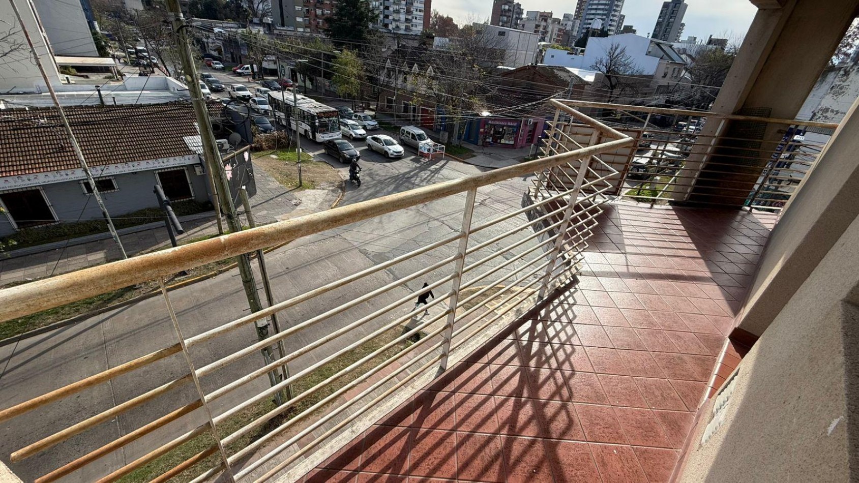 ALQUILER DOS AMBIENTES CON BALCON SAN MIGUEL MUÑIZ CENTRO