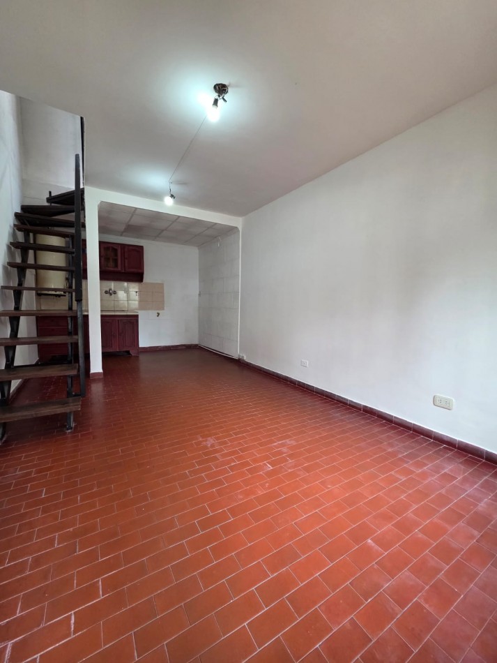 VENTA DUPLEX DOS AMBIENTES SAN MIGUEL CENTRO