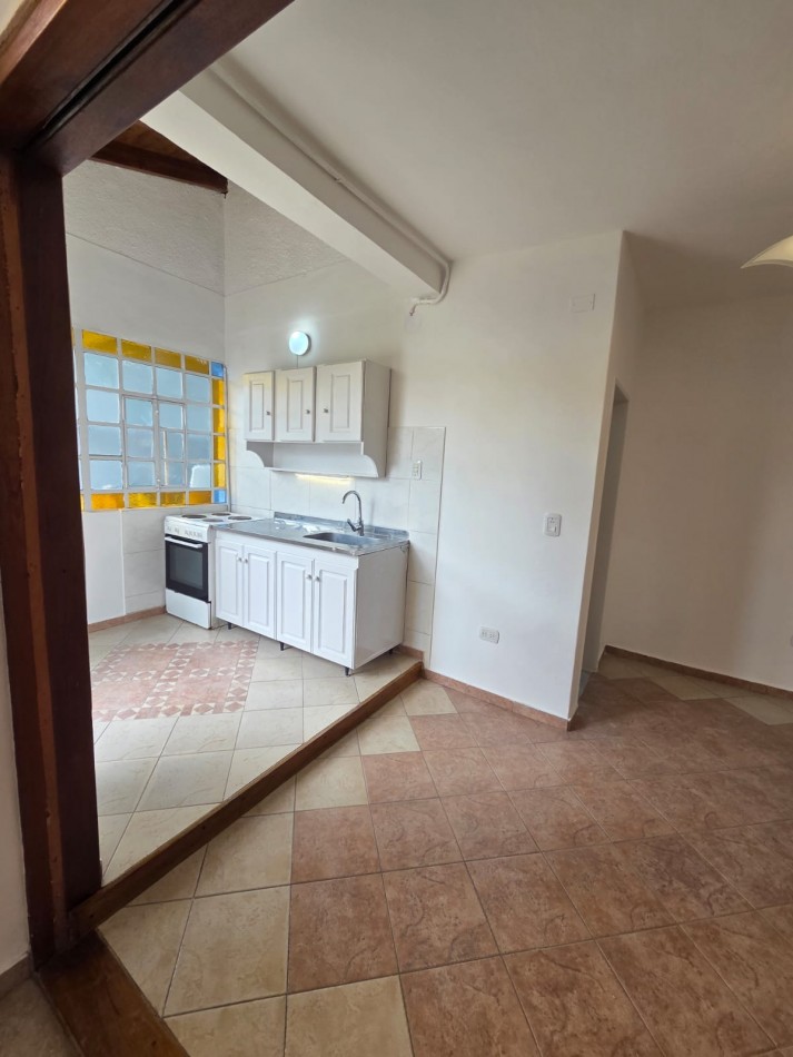 ALQUILER DOS AMBIENTES PH SAN MIGUEL CENTRO