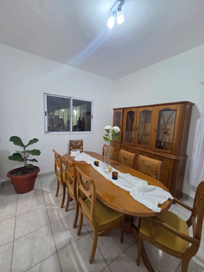 VENTA CASA CUATRO AMBIENTES JARDIN PATIO COCHERA BELLA VISTA SAN MIGUEL