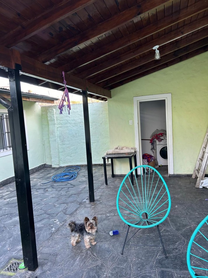 VENTA CASA CUATRO AMBIENTES JARDIN PATIO COCHERA BELLA VISTA SAN MIGUEL