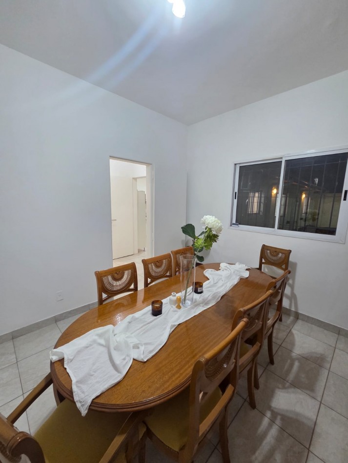 VENTA CASA CUATRO AMBIENTES JARDIN PATIO COCHERA BELLA VISTA SAN MIGUEL