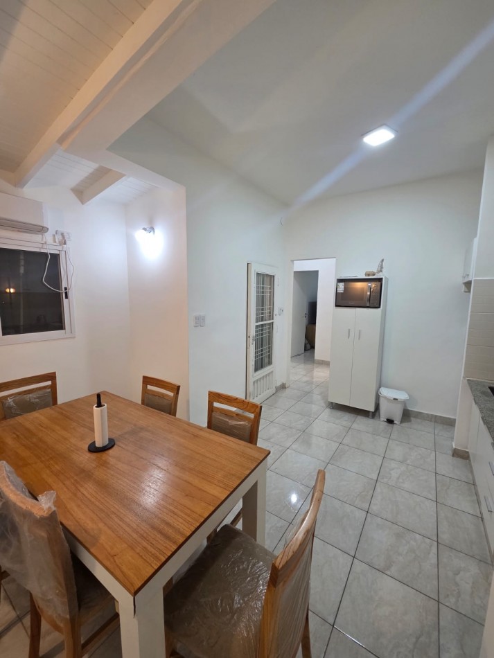 VENTA CASA CUATRO AMBIENTES JARDIN PATIO COCHERA BELLA VISTA SAN MIGUEL