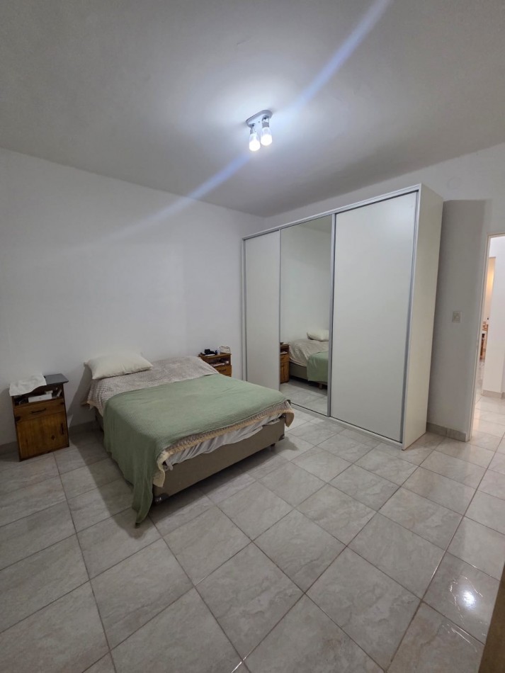 VENTA CASA CUATRO AMBIENTES JARDIN PATIO COCHERA BELLA VISTA SAN MIGUEL