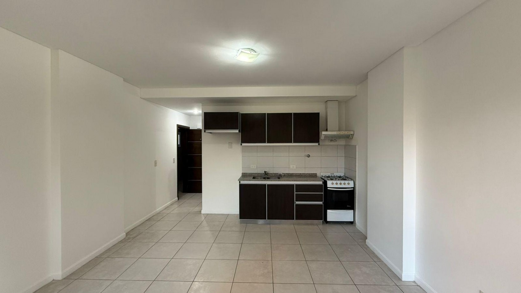 ALQUILER MONOAMBIENTE CON BALCON SAN MIGUEL CENTRO