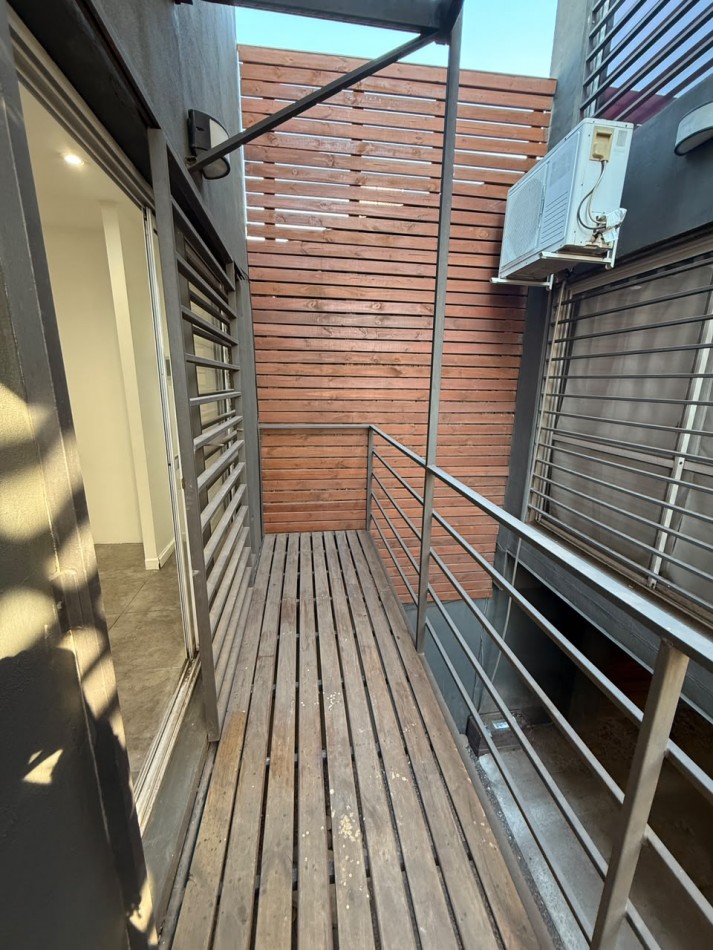 ALQUILER MONOAMBIENTE CON BALCON JOSE C PAZ 