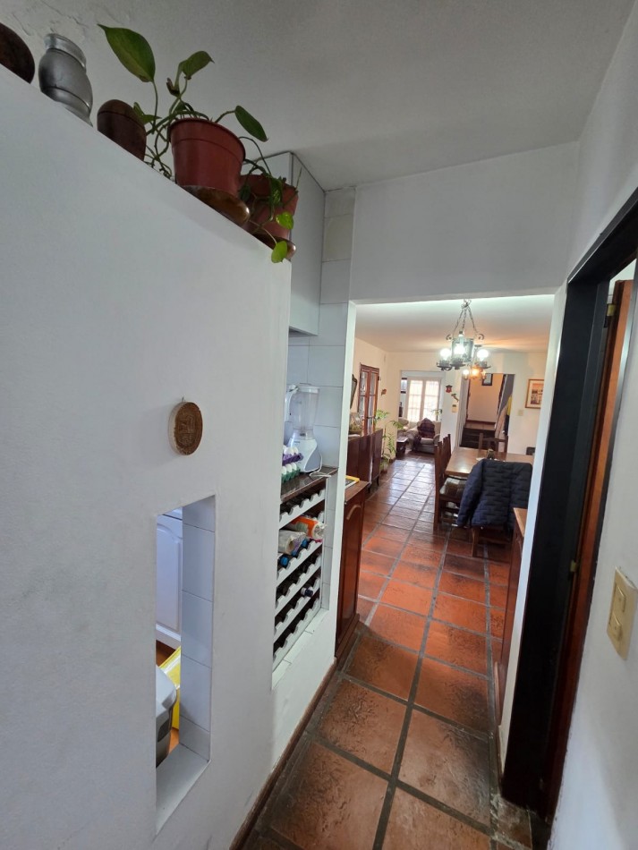 VENTA CHALET CASA CON PARQUE Y PILETA SAN MIGUEL CENTRO