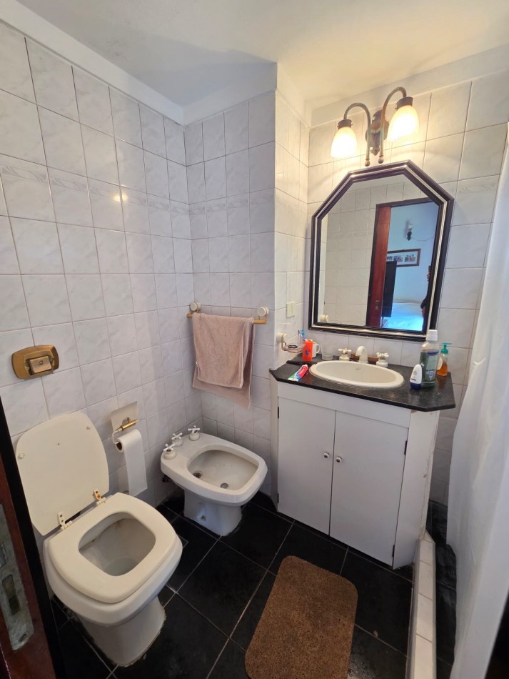 VENTA CHALET CASA CON PARQUE Y PILETA SAN MIGUEL CENTRO