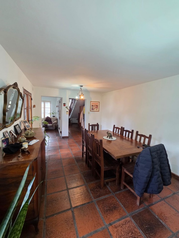 VENTA CHALET CASA CON PARQUE Y PILETA SAN MIGUEL CENTRO