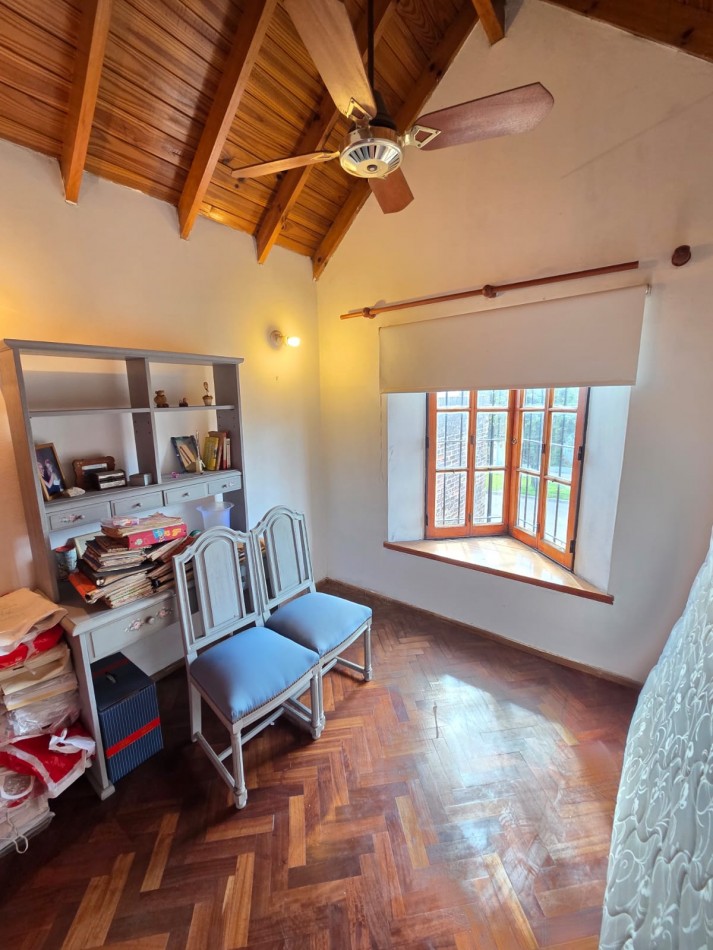 VENTA CHALET CASA CON PARQUE Y PILETA SAN MIGUEL CENTRO