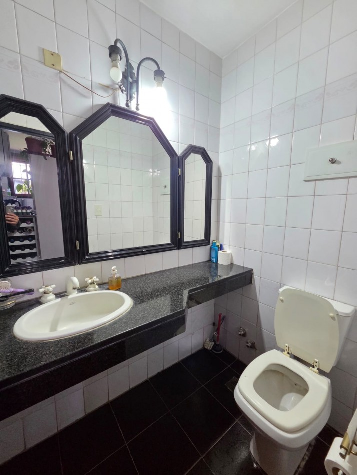 VENTA CHALET CASA CON PARQUE Y PILETA SAN MIGUEL CENTRO