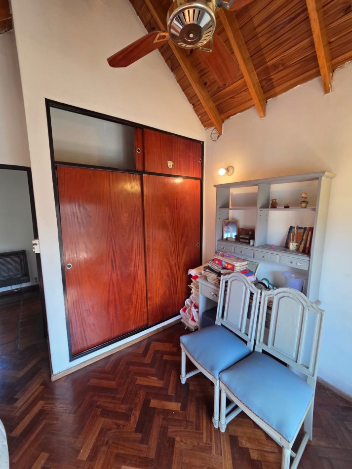 VENTA CHALET CASA CON PARQUE Y PILETA SAN MIGUEL CENTRO