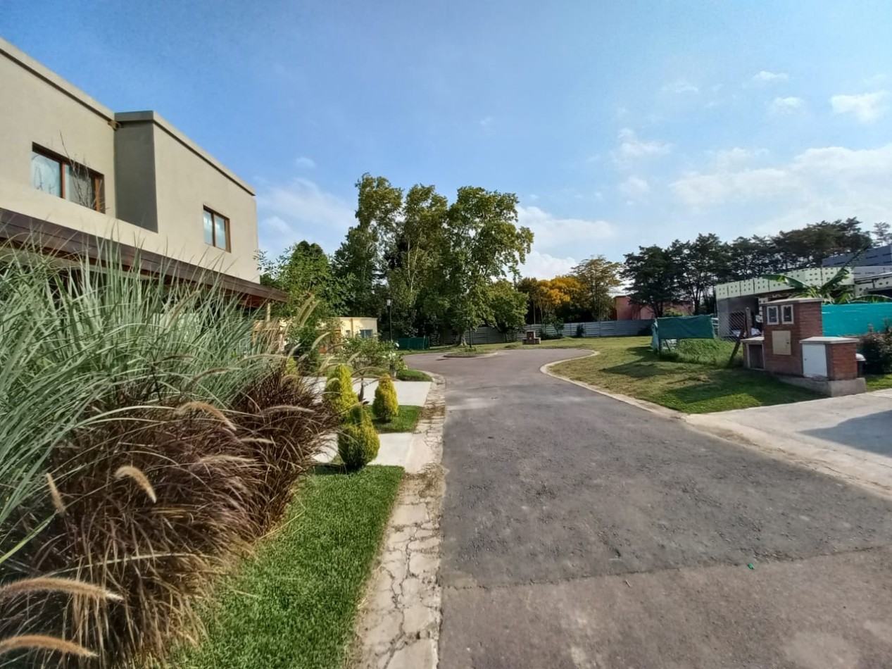 VENTA LOTE BARRIO MAGNA TERRENO SOURDEAUX