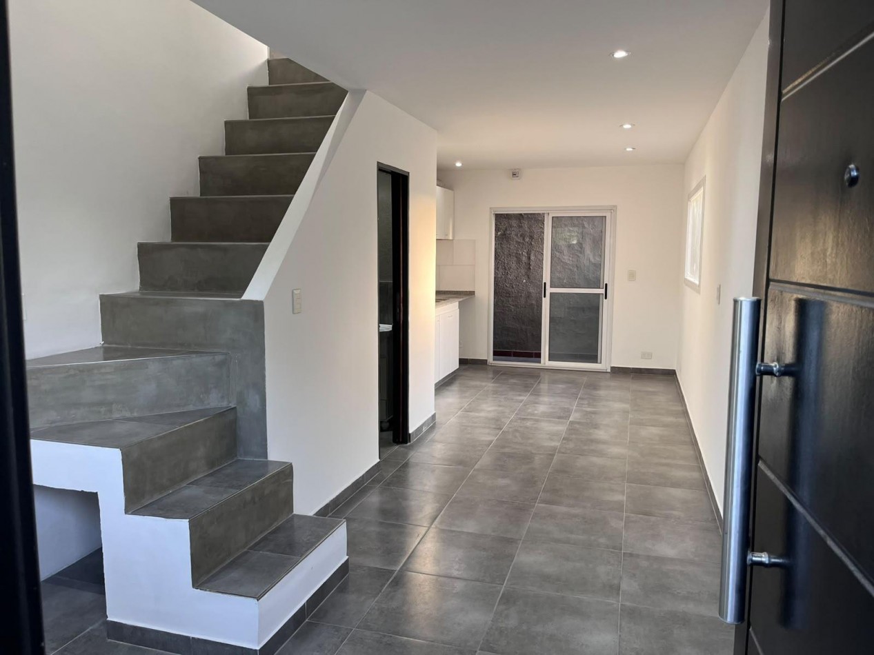 ALQUILER DUPLEX TRES AMBIENTES BALCON SAN MIGUEL