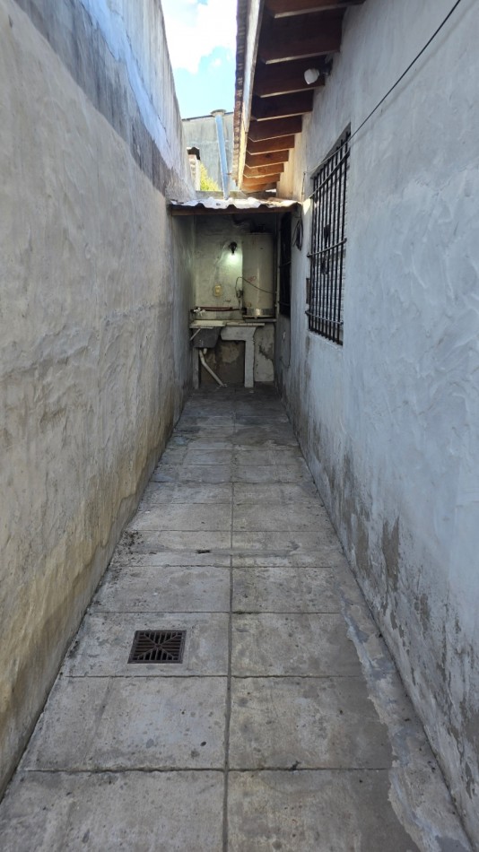 Alquiler tres ambientes patio jose c. Paz