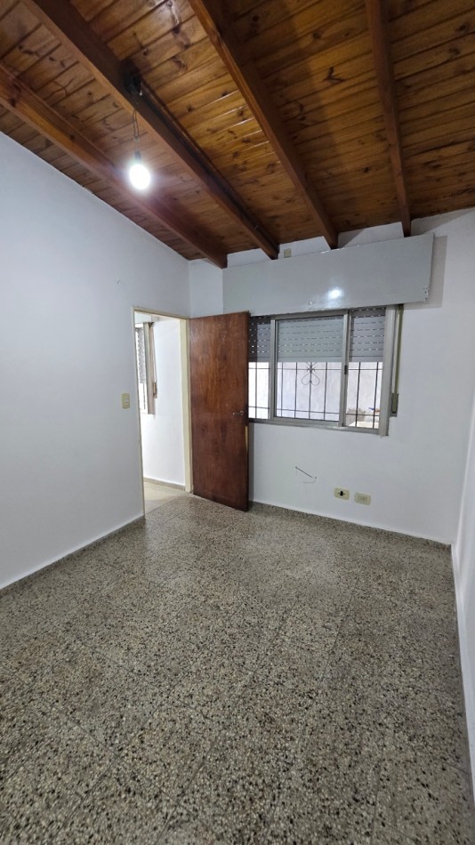 Alquiler tres ambientes patio jose c. Paz