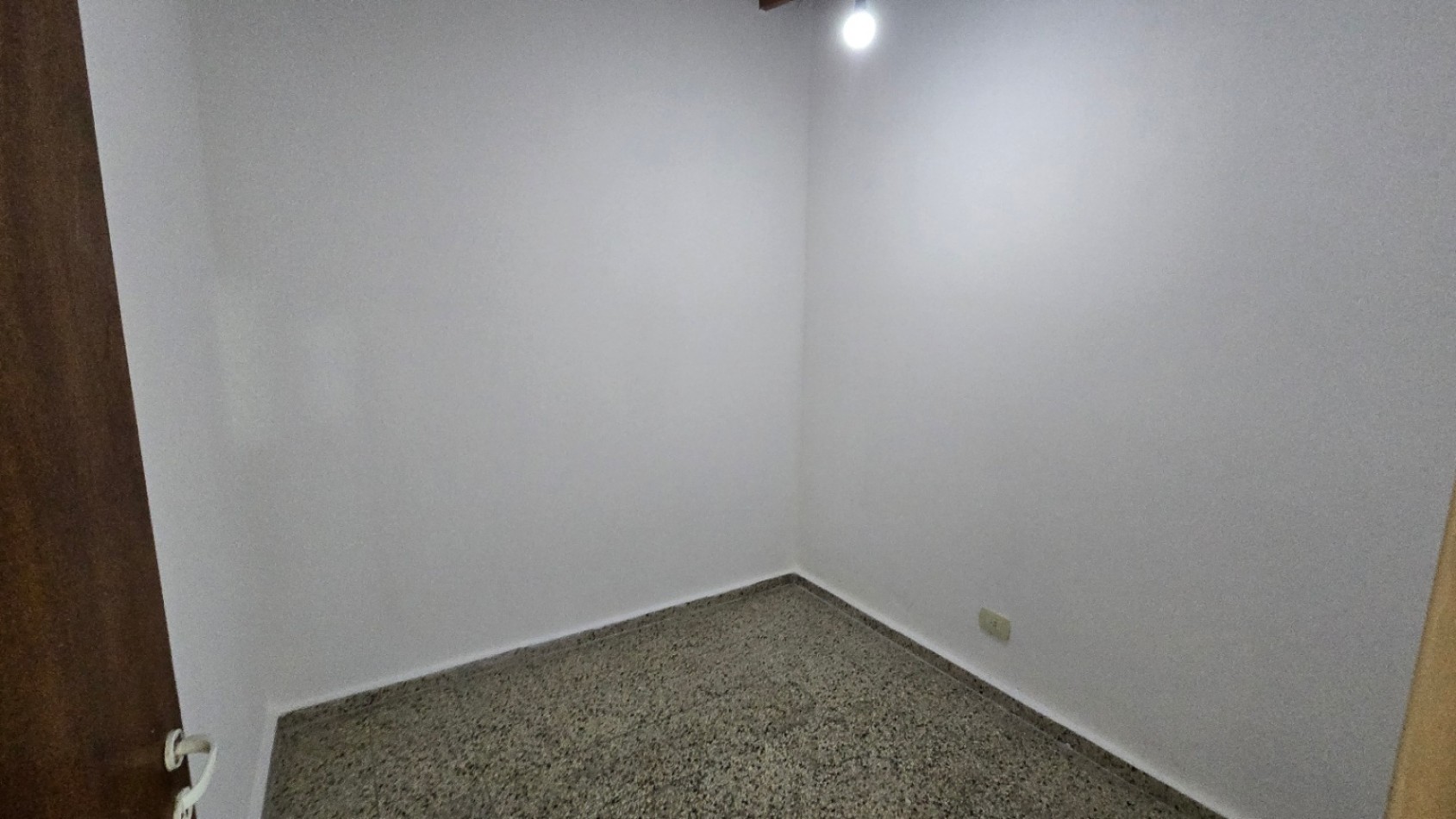Alquiler tres ambientes patio jose c. Paz
