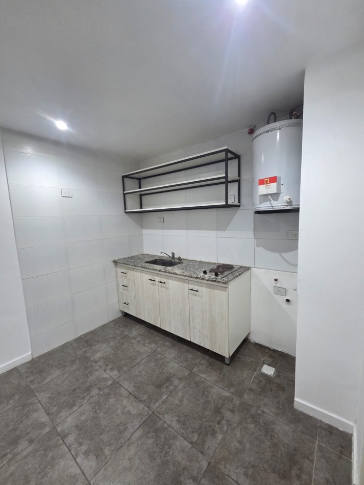 ALQUILER MONOAMBIENTE CON BALCON JOSE C PAZ
