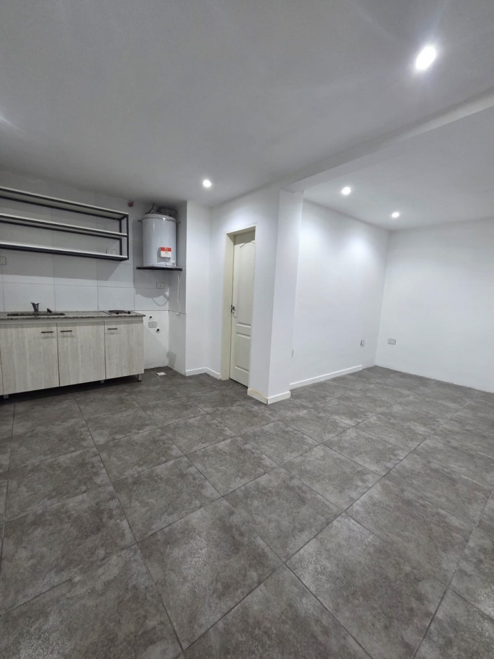 ALQUILER MONOAMBIENTE CON BALCON JOSE C PAZ