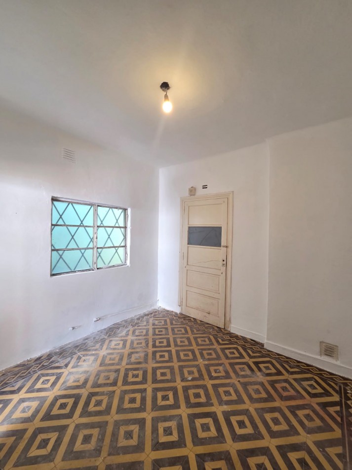 VENTA CASA A RECICLAR LOTE MICROCENTRO SAN MIGUEL