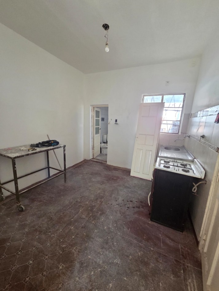 VENTA CASA A RECICLAR LOTE MICROCENTRO SAN MIGUEL