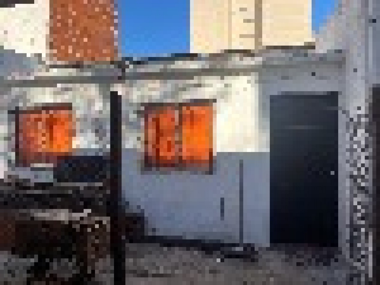 VENTA CASA A RECICLAR LOTE MICROCENTRO SAN MIGUEL