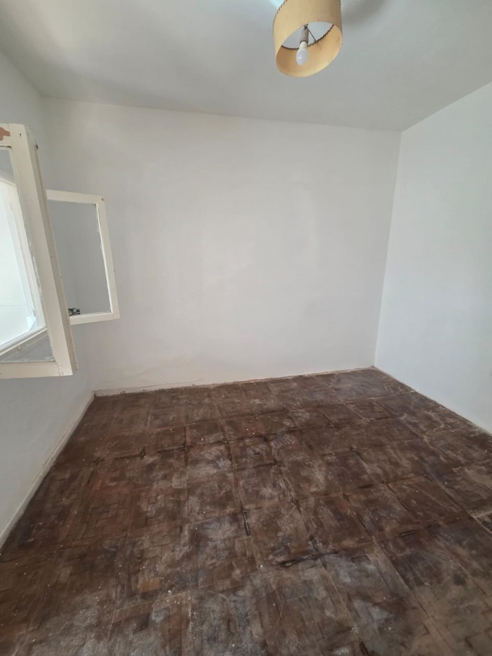 VENTA CASA A RECICLAR LOTE MICROCENTRO SAN MIGUEL
