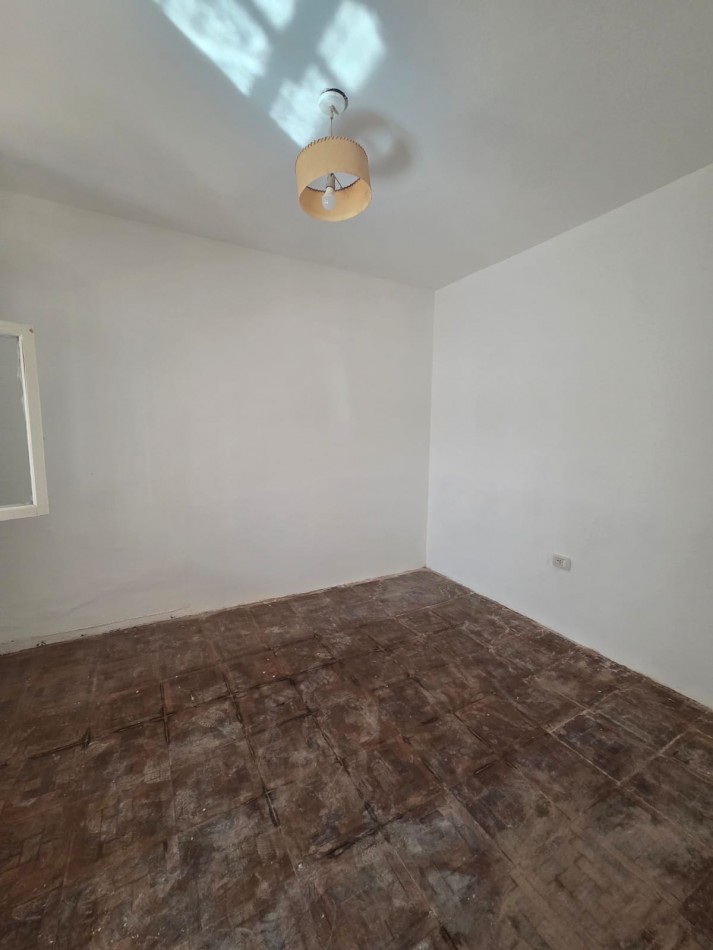 VENTA CASA A RECICLAR LOTE MICROCENTRO SAN MIGUEL