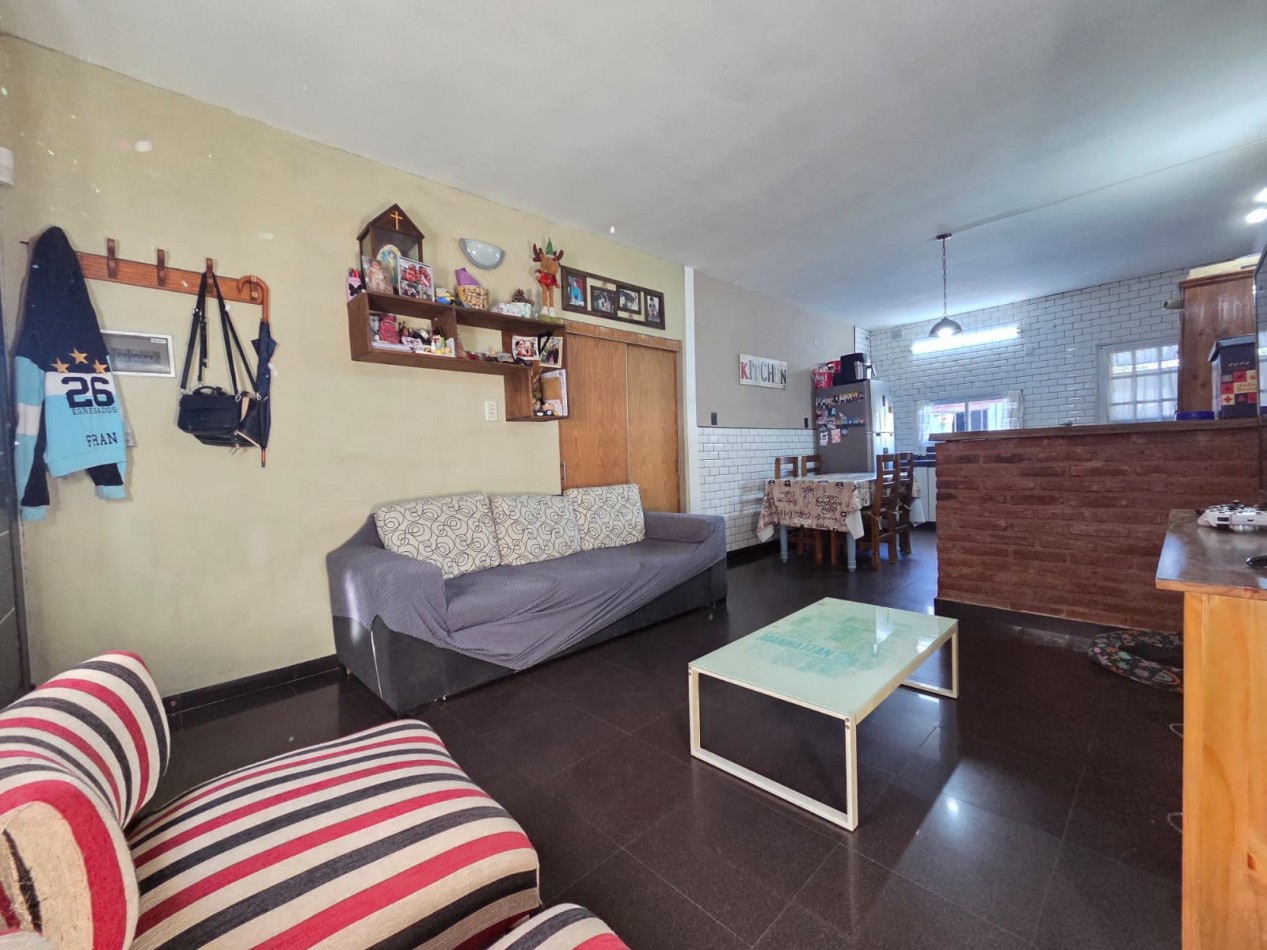 VENTA CASA PH DON TORCUATO TRES AMBIENTES COCHERA JARDIN QUINCHO