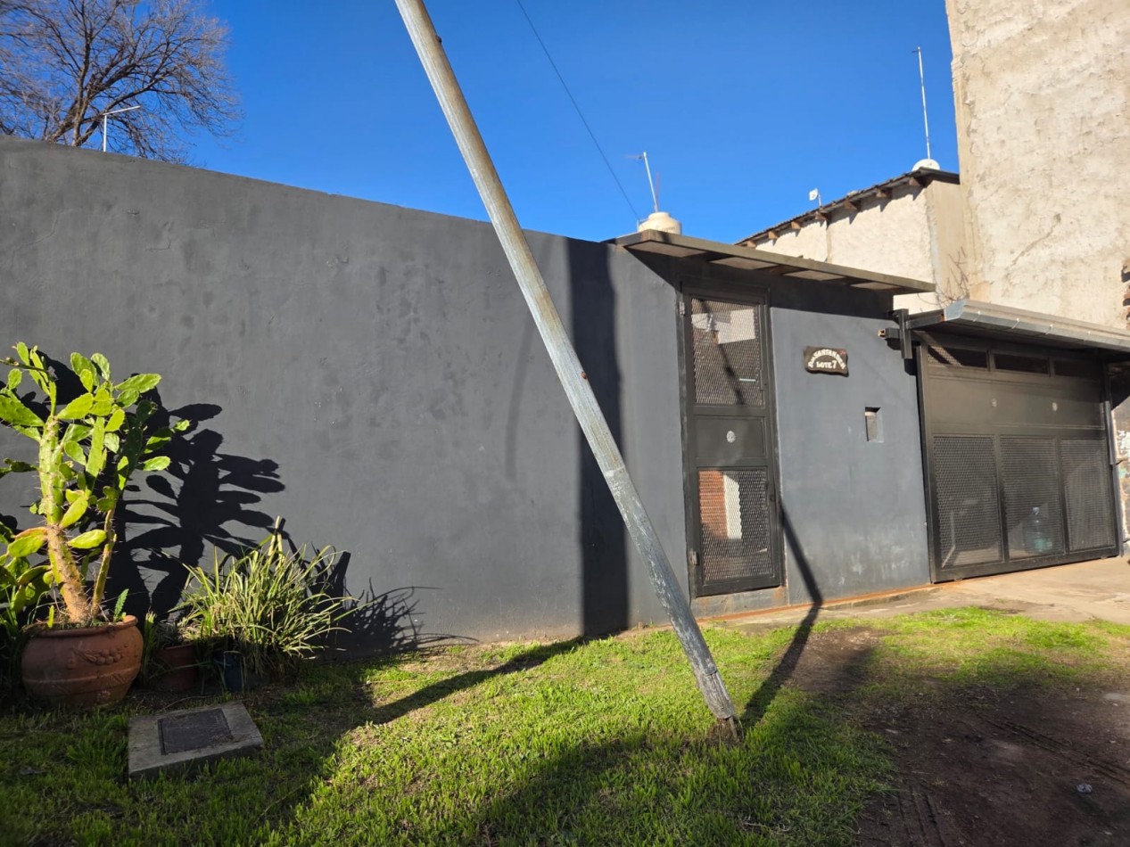 VENTA CASA PH DON TORCUATO TRES AMBIENTES COCHERA JARDIN QUINCHO