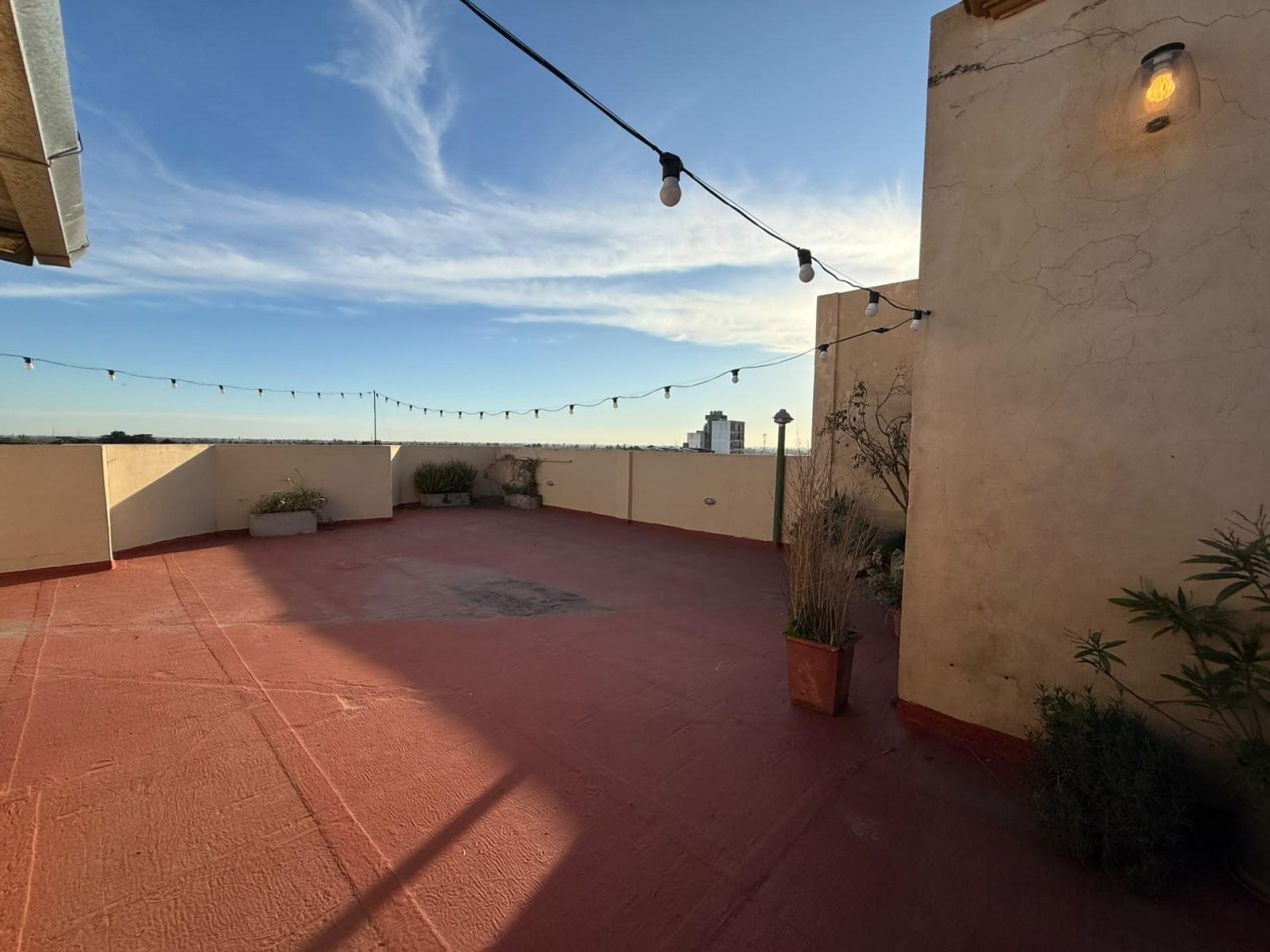 VENTA DEPARTAMENTO DUPLEX CUATRO AMBIENTES TERRAZA COCHERA SAN MIGUEL CENTRO APTO CREDITO