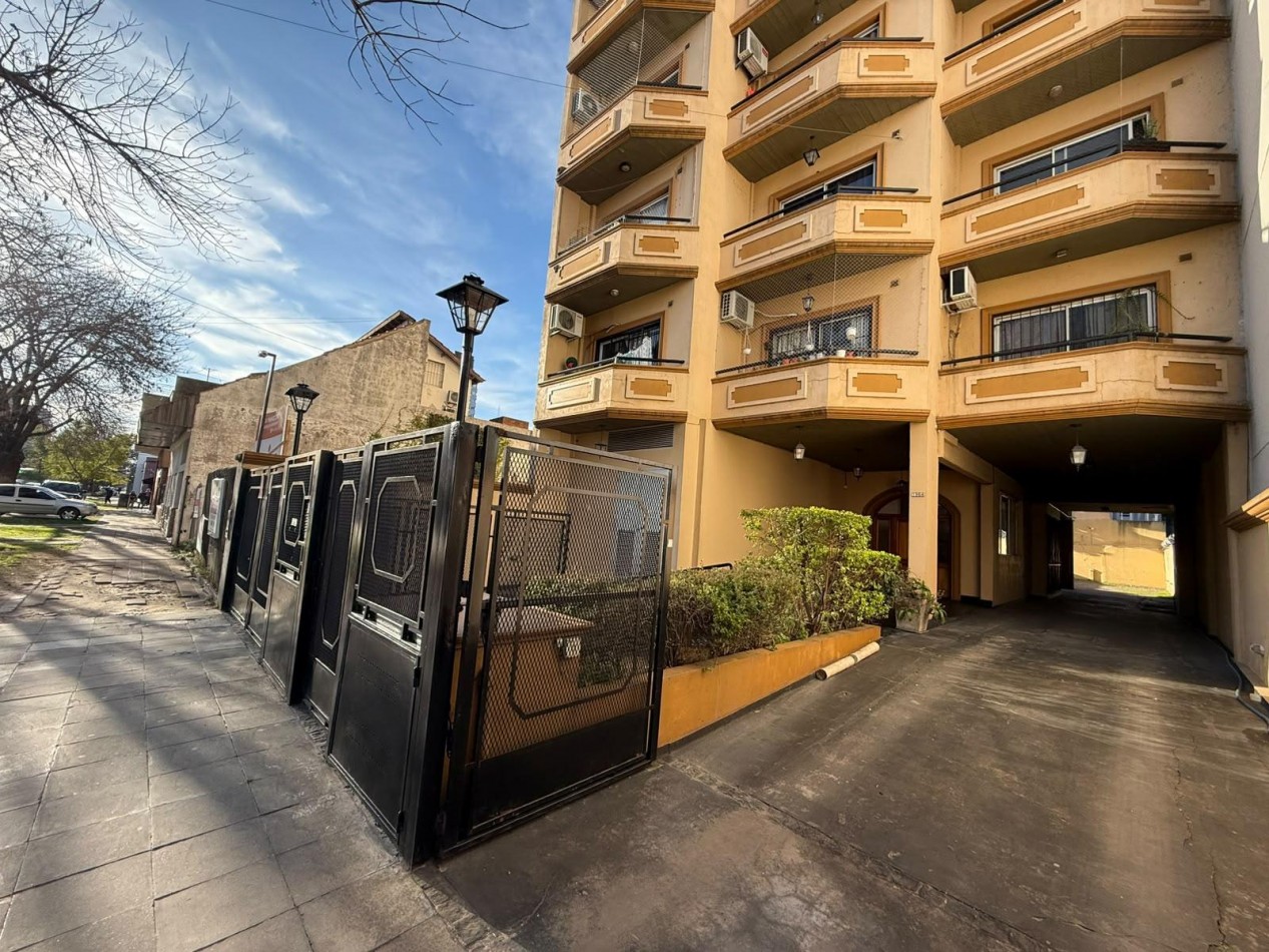VENTA DEPARTAMENTO DUPLEX CUATRO AMBIENTES TERRAZA COCHERA SAN MIGUEL CENTRO APTO CREDITO