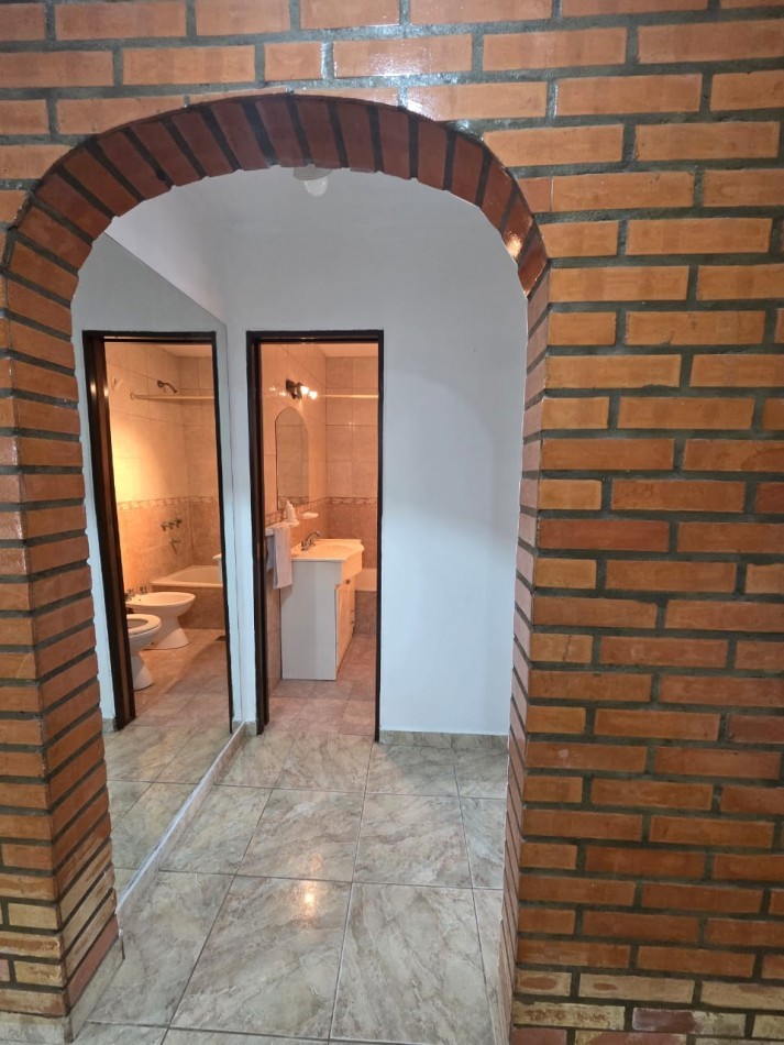 ALQUILER PH CASA TRES AMBIENTES CON PATIO COCHERA SAN MIGUEL