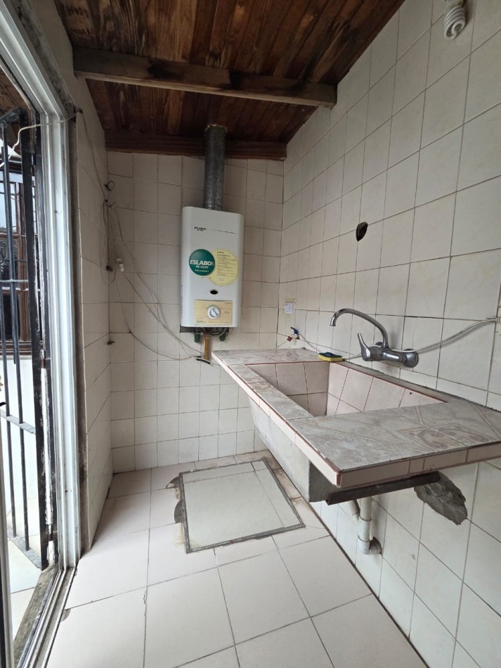 ALQUILER PH CASA TRES AMBIENTES CON PATIO COCHERA SAN MIGUEL