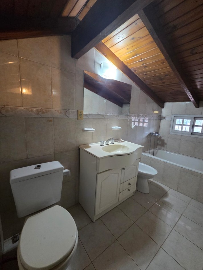 ALQUILER PH CASA TRES AMBIENTES CON PATIO COCHERA SAN MIGUEL